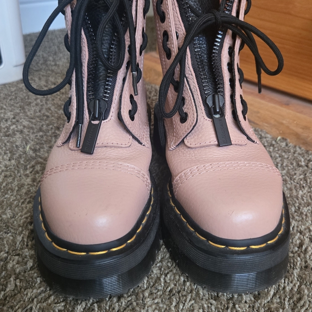 Dr. Martens Sinclair - image 2